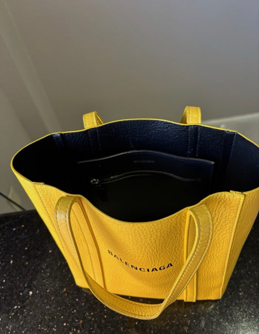 Balenciaga Everyday Tote XXS Yellow Leather Logo Bag Black Interior Entrupy